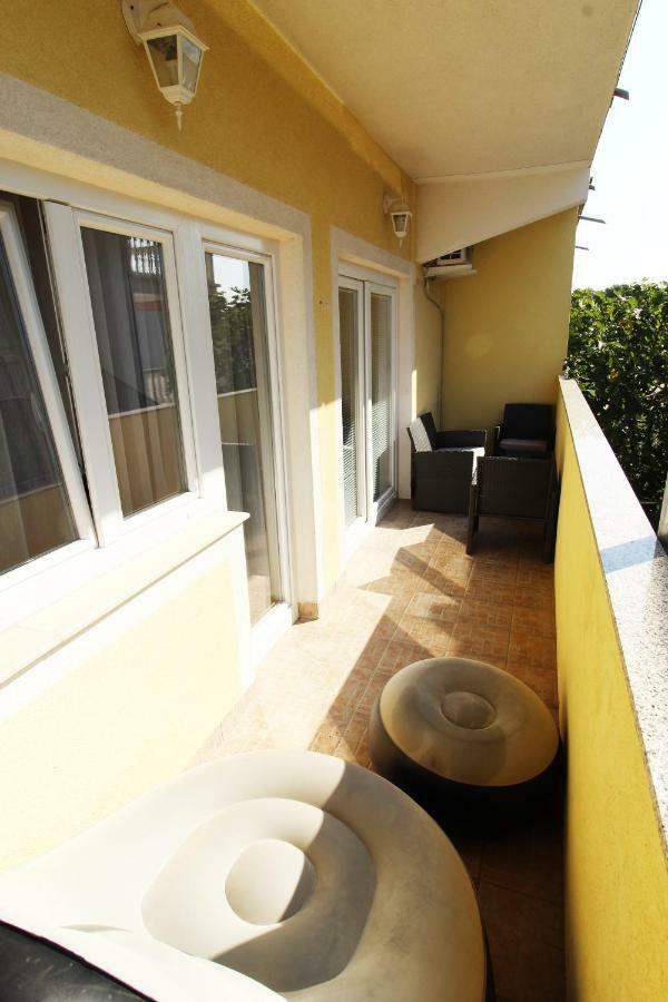 Guesthouse Sovlje ตรีบูนย์ ภายนอก รูปภาพ