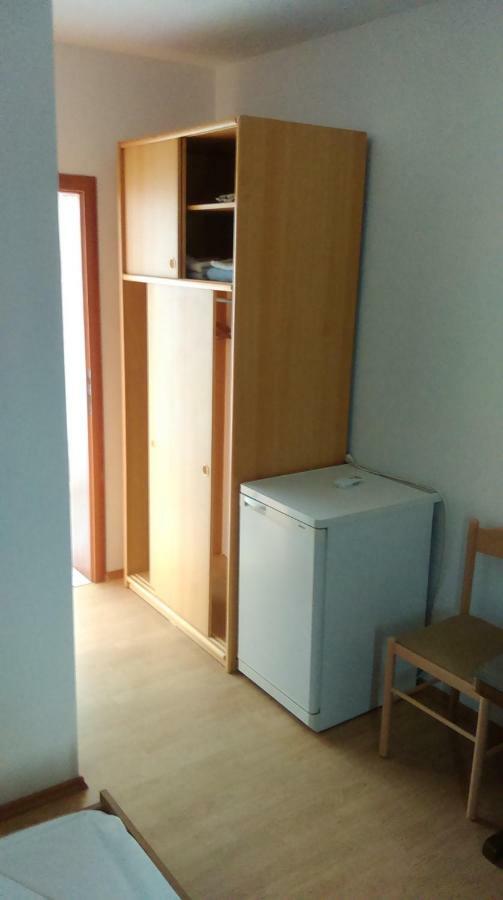 Guesthouse Sovlje ตรีบูนย์ ภายนอก รูปภาพ
